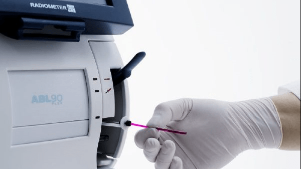 Close up of analysing a blood gas sample on ABL90 Blood Gas analyzer